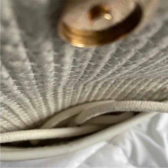 NWT Crochet floral clutch purse, brand new and includes straps. - Picture 3 of 5